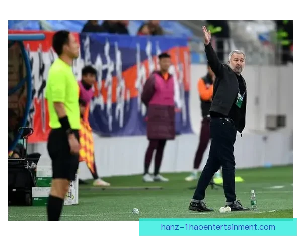 亚森接手青岛海牛成功带队保级展现卓越执教能力及团队精神